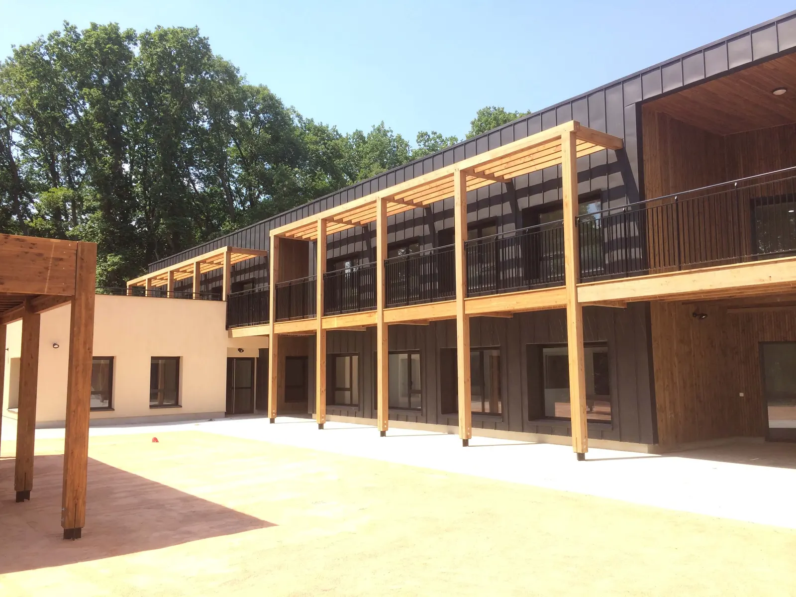 Bâtiments professionnels — réalisation Lefort Menuiserie & Construction Bois