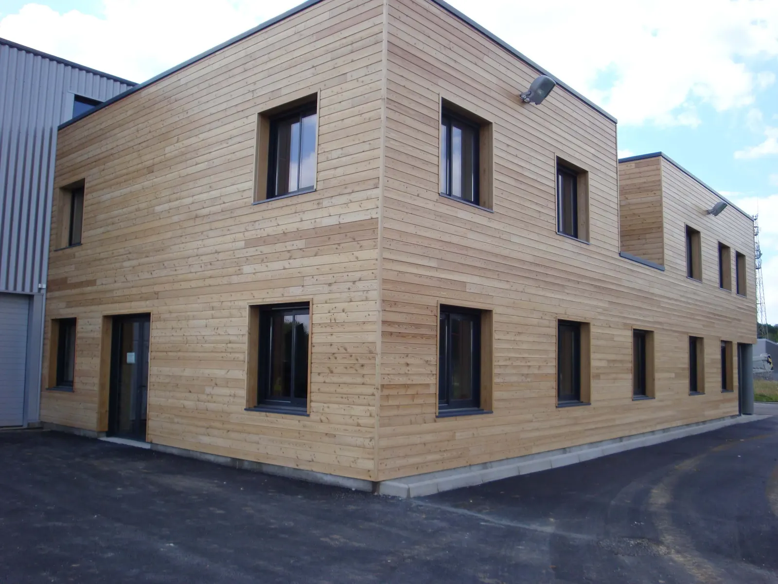 Bâtiments professionnels — réalisation Lefort Menuiserie & Construction Bois