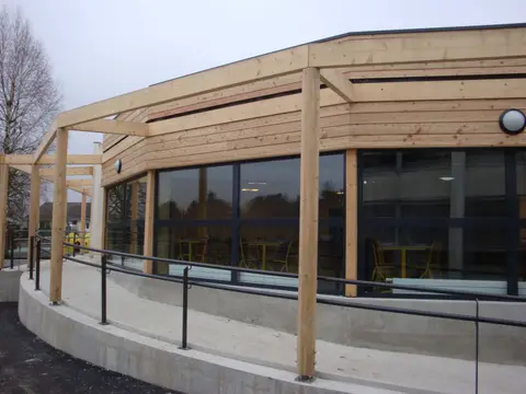 Bâtiments professionnels — réalisation Lefort Menuiserie & Construction Bois